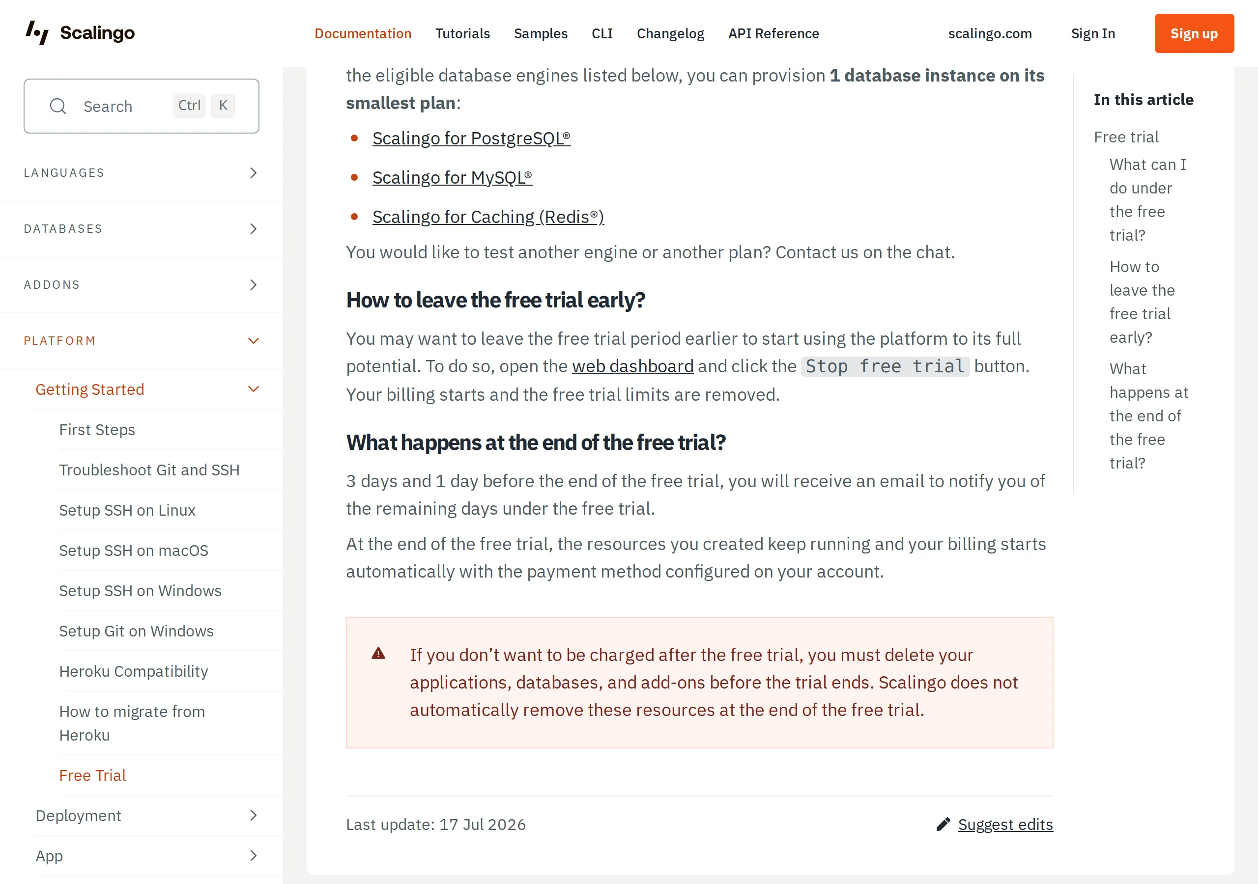 Scalingo docs: What happens at the end of the free trial, emails at 3 days and 1 day, resources keep running and billing starts automatically, with a warning that Scalingo does not automatically remove those resources